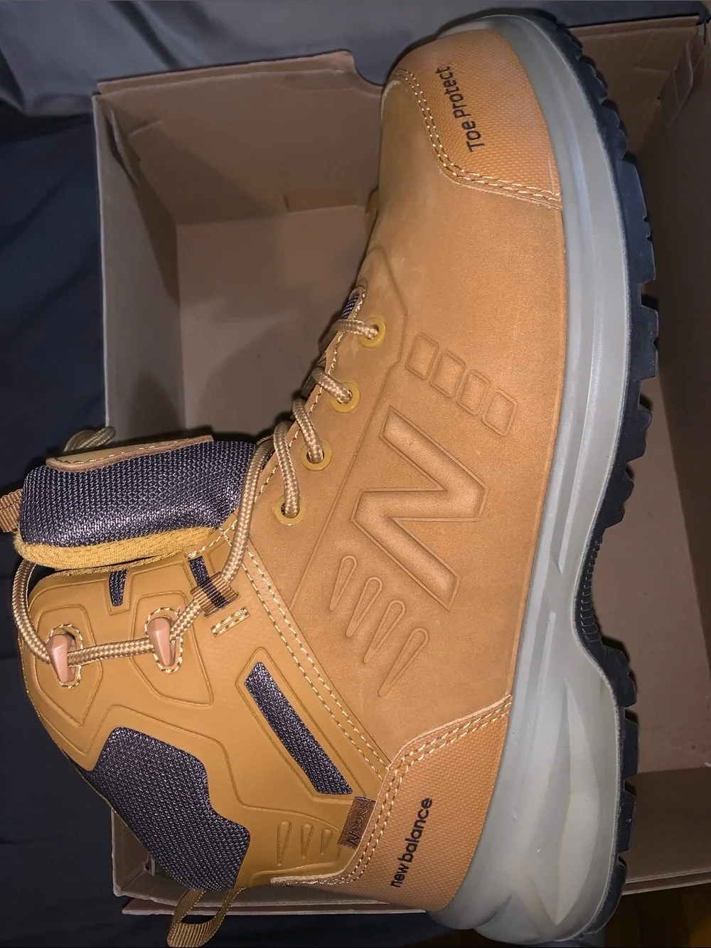 New Balance Calibre EH Wheat - Size 12 width 2E